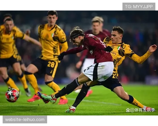 多特蒙德vs勒沃库森半场战罢，主队控球率占优但未能破门